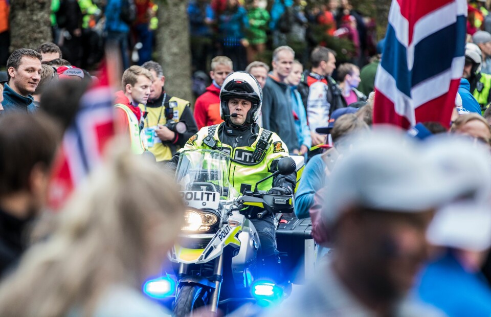 Flere hundre politifolk passet på folkemassene og trafikken under sykkel-VM.
