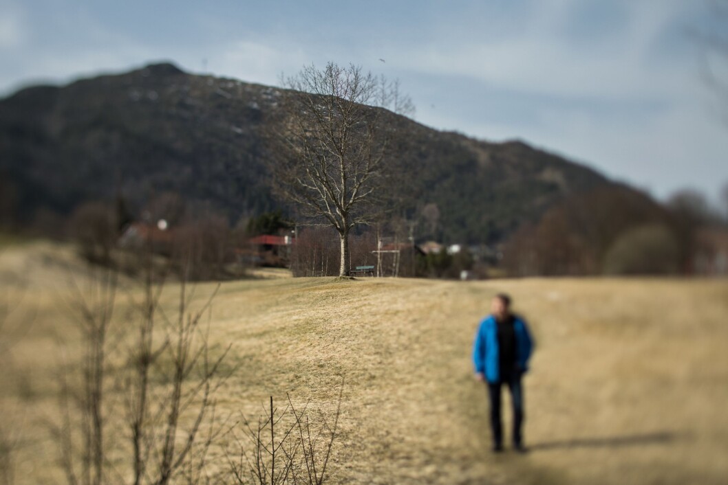 Politimannen Knut opplevde at opplysninger fra personalmappa hans, blant annet om en straffesak, ble delt med ukjente. Politimannen Knut opplevde at opplysninger fra personalmappa hans, blant annet om en straffesak, ble delt med ukjente.