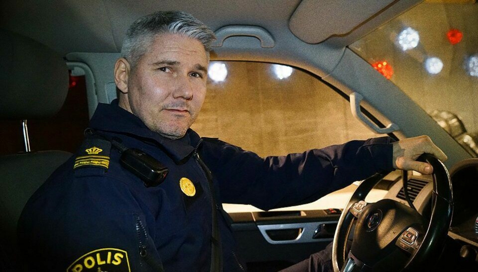 Stefan Siesing er politimann første rekke i Uppsala, og deltar i kampen mot gjengkriminaliteten.