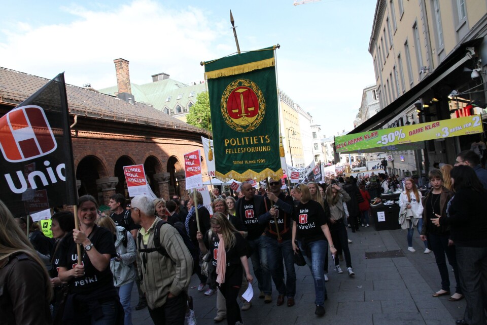 PF-fanen skal ut i gata 1. mai. Her fra en tidligere markering.