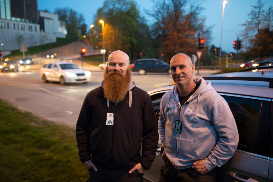 LANDEVEIENS HELTER: E18 i Agder ble aldri det samme etter at Trond og Kenneth begynte å kjøre etterretningspatrulje. De merker at det er langt færre rusede sjåfører på veiene nå, enn da de startet i 2014.
