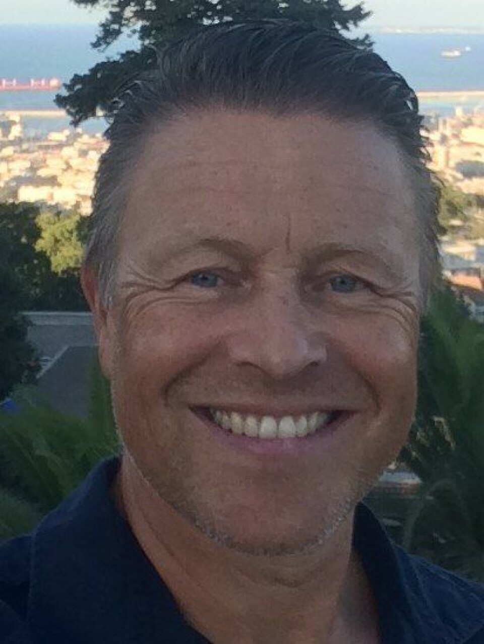 Geir Pettersen er sendt ut fra Politiets utlendingsenhet, men arbeidsgiver er Utenriksdepartementet. Det koster ham halvannet år av pensjonsalderen.