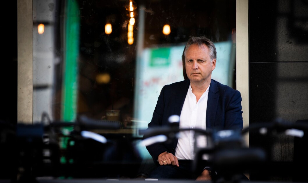 Pål Kristensen er psykologspesialist og har intervjuet foreldre til barn som har dødd i krybbedød om hvordan de opplever dødsstedsundersøkelsene – og tilbakemelding fra politiet. Pål Kristensen er psykologspesialist og har intervjuet foreldre til barn som har dødd i krybbedød om hvordan de opplever dødsstedsundersøkelsene – og tilbakemelding fra politiet.