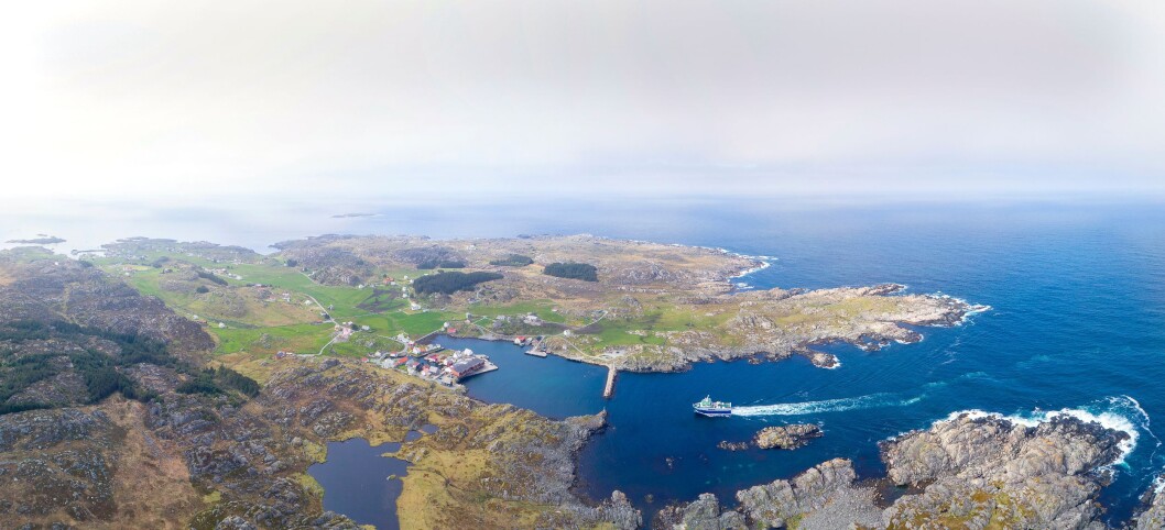 Langt ute i havgapet ligger Utsira, som den siste utposten før Skottland. Langt ute i havgapet ligger Utsira, som den siste utposten før Skottland.