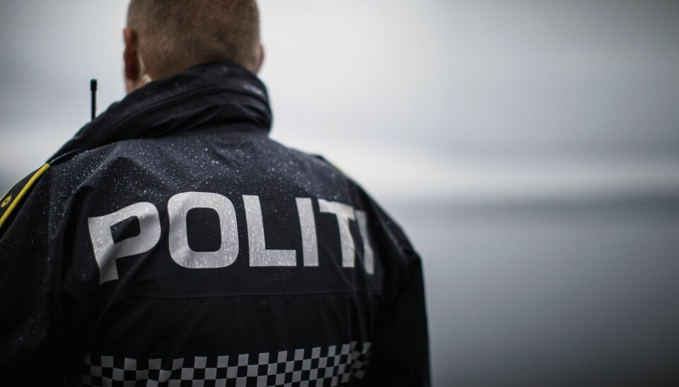 TILTALT: En politibetjent i Sør-Øst politidistrikt er tiltalt av Spesialenheten for vold mot to personer i forbindelse med en hendelse på en bensinstasjon i Kongsberg i oktober i fjor.