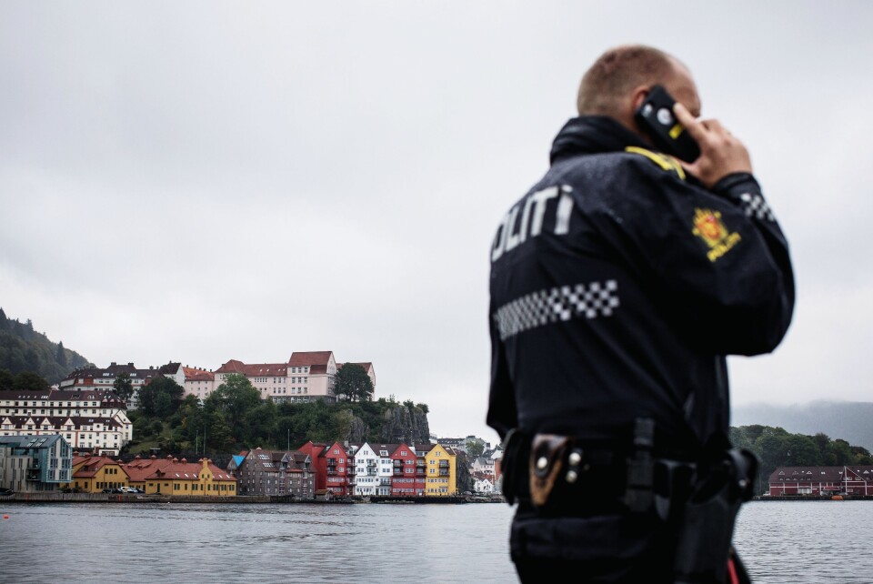 HJEMSTED: Politiansatte gjør en jobb for samfunnet, men de har også rett til å leve et trygt privatliv. Handlingsplikten rokker ikke ved det, mener Koksvik. Bildet er et illustrasjonsfoto. HJEMSTED: Politiansatte gjør en jobb for samfunnet, men de har også rett til å leve et trygt privatliv. Handlingsplikten rokker ikke ved det, mener Koksvik. Bildet er et illustrasjonsfoto.