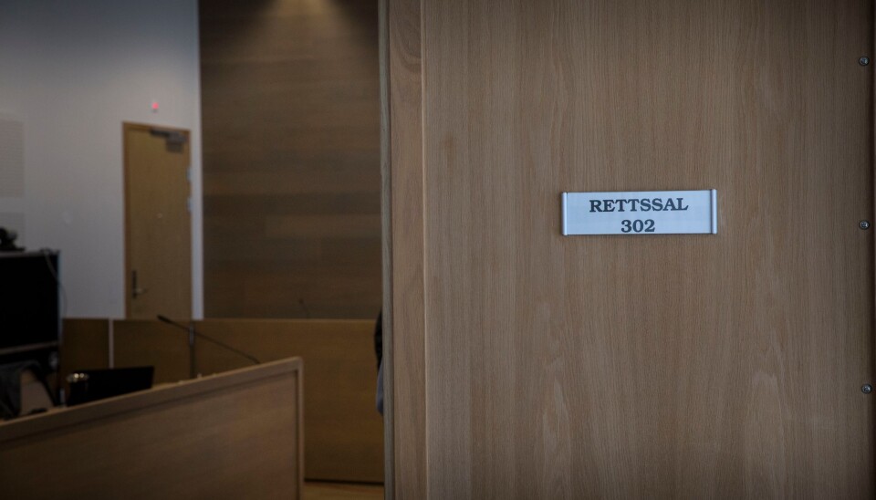 Sendte SMS om hvordan siktet burde forklare seg. Tjenestefeil, mener Høyesterett
