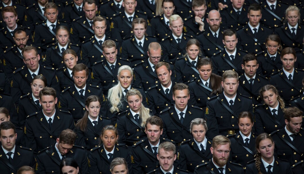 Nyutdannede i Oslo rådhus. Nyutdannede i Oslo rådhus.