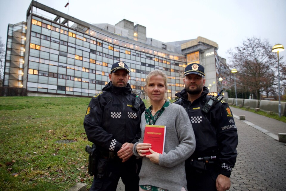 Politiførstebetjent Vidar Simensen, jurist Henriette Taxt Røstadli og politioverbetjent Erik Hestvik er alle enige i at det er et behov for å endre loven.