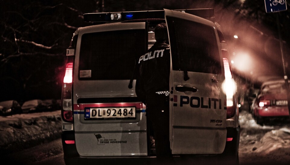 Artikkelforfatteren mener politiet gjorde en feil ved å arrestere artisten Kamel.