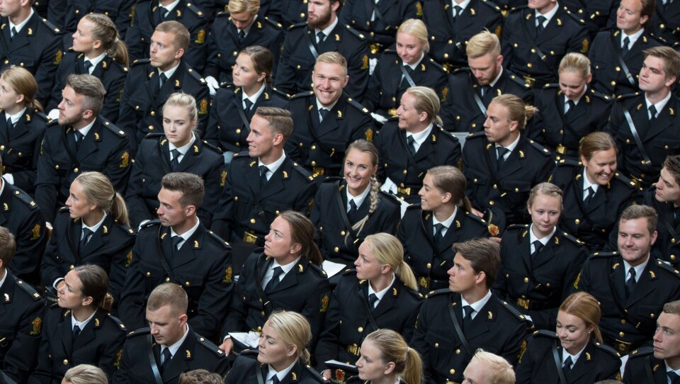 Generalistutdanningen må vernes, mener Lisa Figenschou. Bildet er tatt under vitnemålsutdeling for PHS-studenter i 2018. Generalistutdanningen må vernes, mener Lisa Figenschou. Bildet er tatt under vitnemålsutdeling for PHS-studenter i 2018.