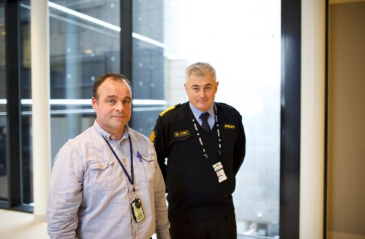 HELHETLIGE: Torkjeld Jevne og John Ståle Stamnes i Politidirektoratet, har stor tro på at lokalt HMS-apparat og kollegastøtteordningen er egnet til å ivareta veteranene. HELHETLIGE: Torkjeld Jevne og John Ståle Stamnes i Politidirektoratet, har stor tro på at lokalt HMS-apparat og kollegastøtteordningen er egnet til å ivareta veteranene.