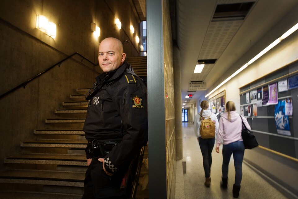 ÅRETS ÆRESPRIS: Blant ungdommen ble Espen Molland etter hvert kjent som en som alltid var tilgjengelig på sitt private mobilnummer – når som helst på døgnet. Mobiltelefonen gikk ofte varm.