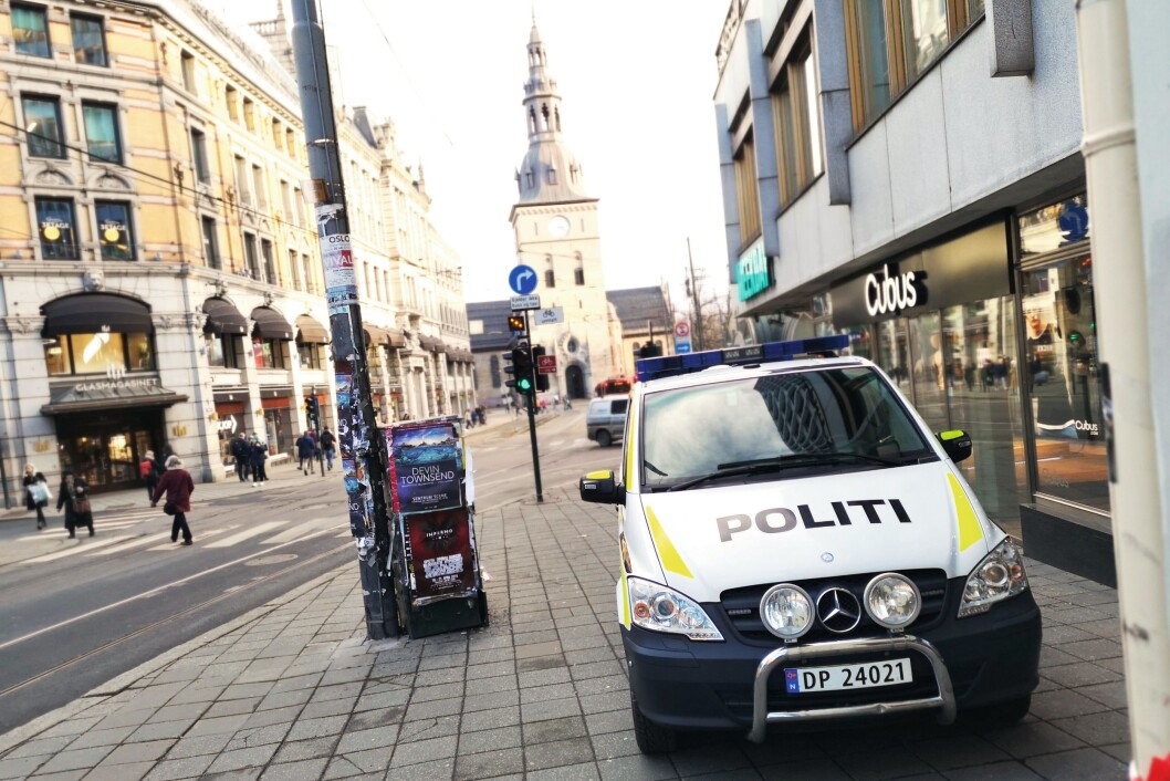 GAMMEL TEKNOLOGI: Hasteelementet i teknologiutviklingen tilsier at vi overvurderer teknologiens betydning på kort sikt, og undervurderer den på lengre sikt, skriver artikkelforfatterne. GAMMEL TEKNOLOGI: Hasteelementet i teknologiutviklingen tilsier at vi overvurderer teknologiens betydning på kort sikt, og undervurderer den på lengre sikt, skriver artikkelforfatterne.