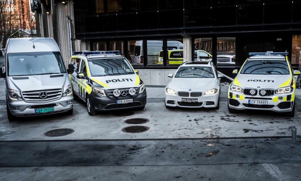 Mercedes-Benz Sprinter, Mercedes-Benz Vito, BMW 525 og BMW X5, er blant de mange bilmodellene i politiet i dag.