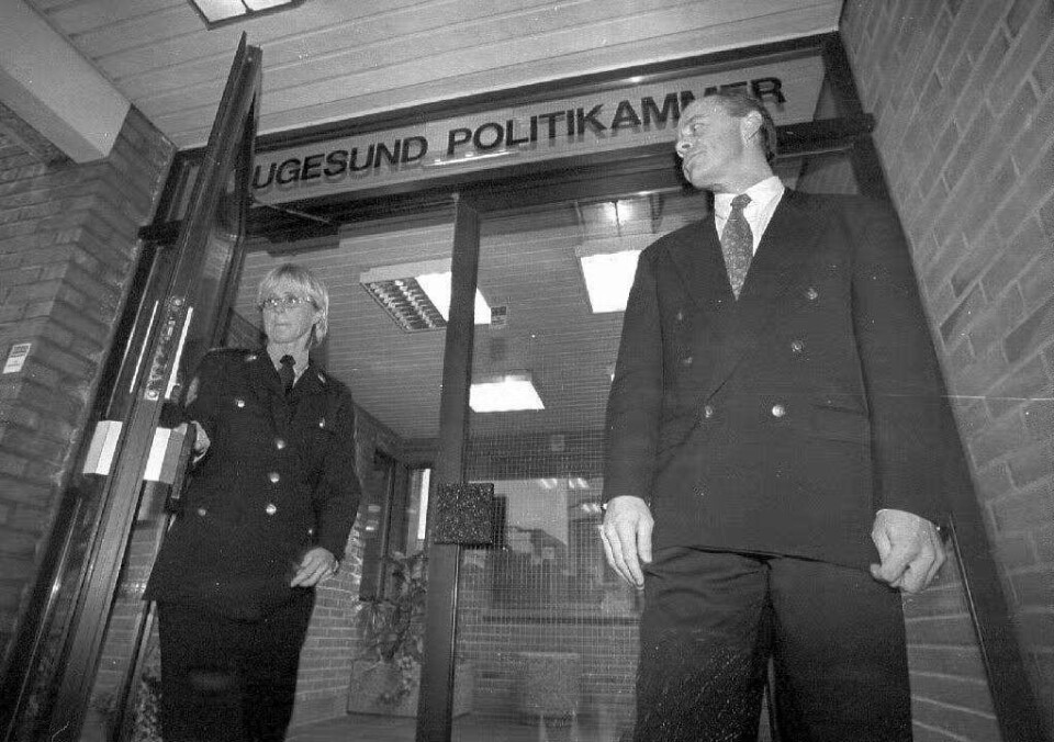 OPPKLARINGEN: Politiinspektør Gro Rossehaug og Kripos etterforsker Stian Elle møter pressen etter at fetteren til Birgitte Tengs har tilstått å ha drept kusinen. OPPKLARINGEN: Politiinspektør Gro Rossehaug og Kripos etterforsker Stian Elle møter pressen etter at fetteren til Birgitte Tengs har tilstått å ha drept kusinen.