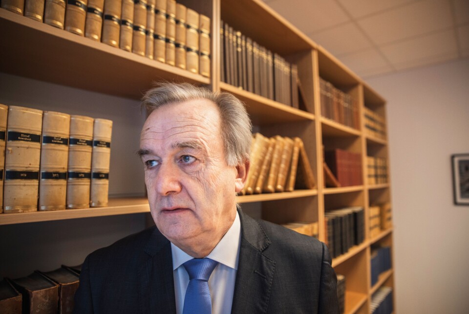 TILBAKEBLIKK: Avtroppende riksadvokat Tor-Aksel Busch ser tilbake på en lang og innholdsrik karriere, men retter også blikket fremover. TILBAKEBLIKK: Avtroppende riksadvokat Tor-Aksel Busch ser tilbake på en lang og innholdsrik karriere, men retter også blikket fremover.