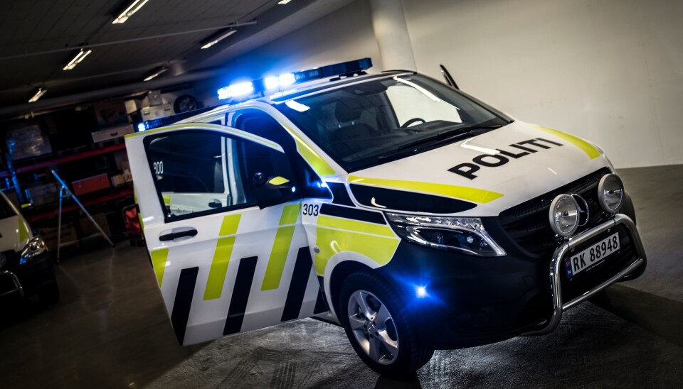 INGEN PERSONSKADER: Ingen ble fysisk skadd da en patruljebil av denne typen, en Mercedes-Benz Vito, kolliderte i en tunnel i Bergen søndag ettermiddag. INGEN PERSONSKADER: Ingen ble fysisk skadd da en patruljebil av denne typen, en Mercedes-Benz Vito, kolliderte i en tunnel i Bergen søndag ettermiddag.