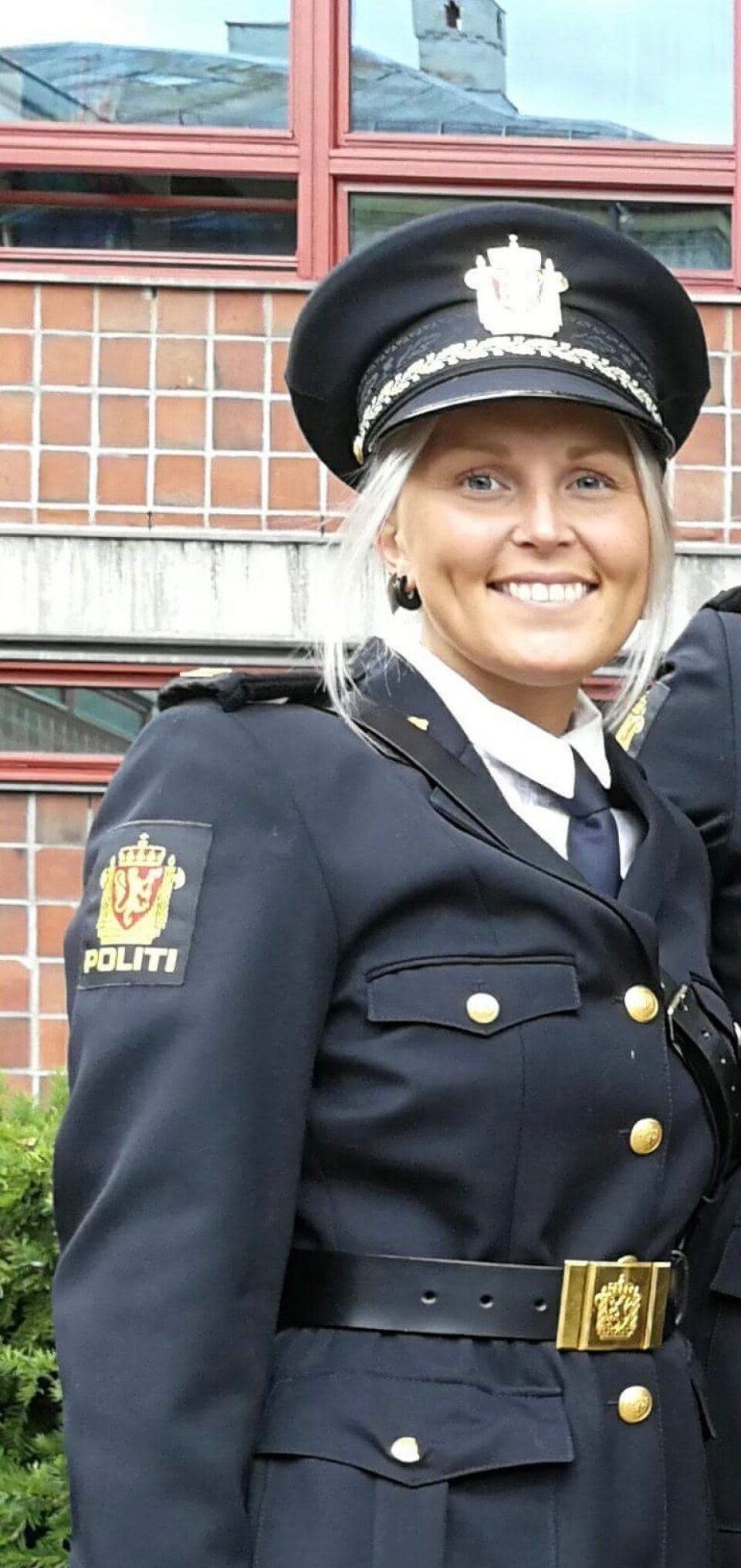POLITI ER DRØMMEN:- Jeg flytter meg dit jeg får jobb, sier Thea Flaatten.