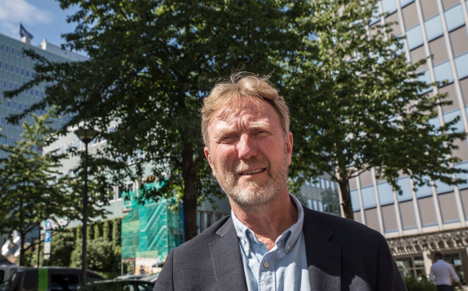 Bjørn Egeli, leder av Politiets Pensjonistforbund, er overrasket over at det tok så lang tid før de fikk svar på tilbudet om å delta i dugnaden, men aksepterer avgjørelsen fra POD. Bjørn Egeli, leder av Politiets Pensjonistforbund, er overrasket over at det tok så lang tid før de fikk svar på tilbudet om å delta i dugnaden, men aksepterer avgjørelsen fra POD.