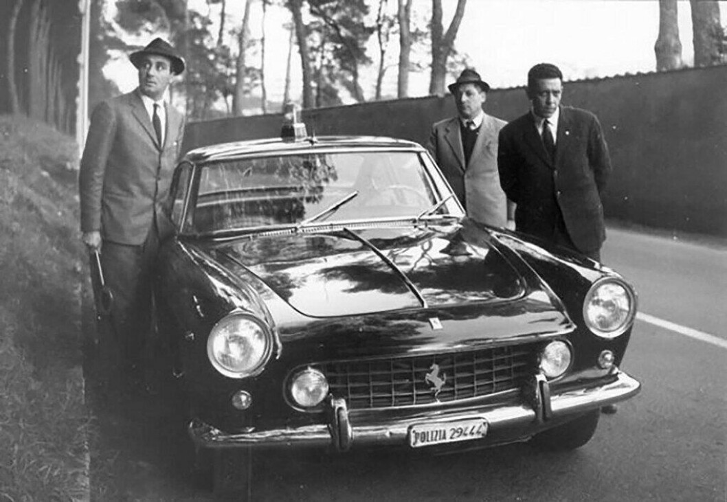 Bilen var i tjeneste i Roma i seks år på 1960-tallet. Bilen var i tjeneste i Roma i seks år på 1960-tallet.
