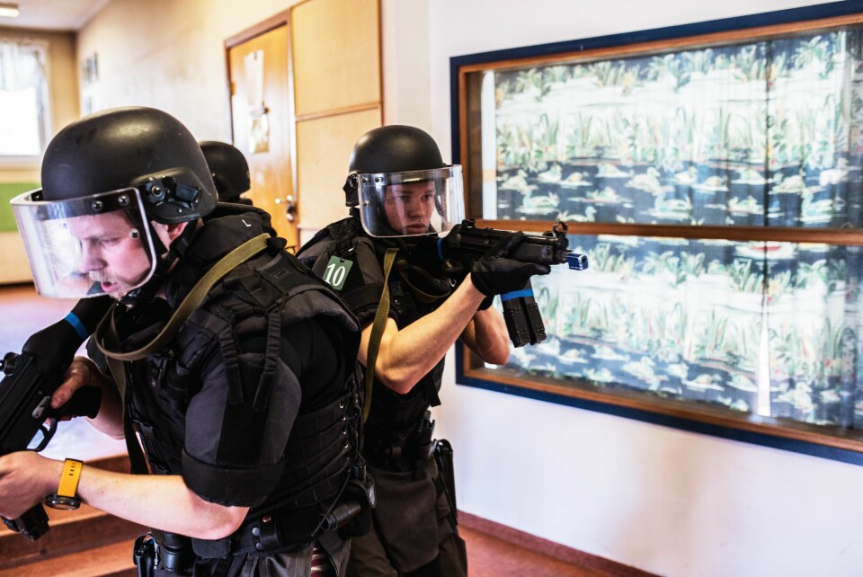Mange politifolk trener operativt og fysisk.