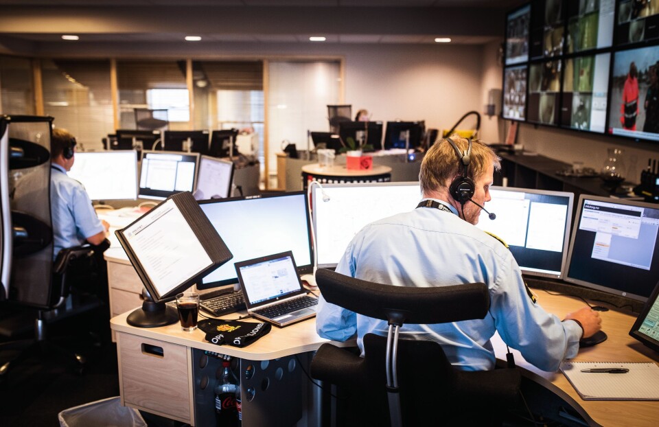 KONTROLLROM: For en optimal oppdragsløsning, er operasjonssentralene avhengige av at politiets datasystemer fungerer. Bildet er et illustrasjonsfoto.