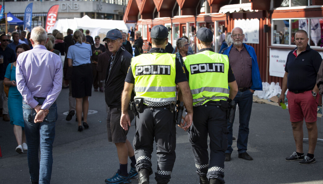 «Jeg mener at det å avkriminalisere bruk og besittelse av narkotika for unge og rekreasjonsbrukere er et samfunnseksperiment vi ikke har råd til å prøve», skriver Rune Fiskum, politiførstebetjent og patruljeleder ved Drammen politistasjondistrikt. «Jeg mener at det å avkriminalisere bruk og besittelse av narkotika for unge og rekreasjonsbrukere er et samfunnseksperiment vi ikke har råd til å prøve», skriver Rune Fiskum, politiførstebetjent og patruljeleder ved Drammen politistasjondistrikt.