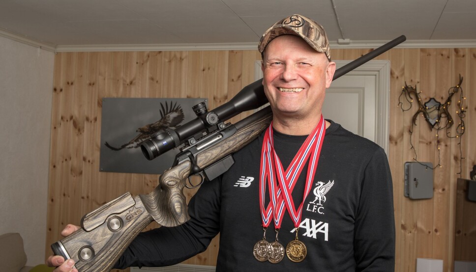 Wemunn Aabø jobber med våpenforvaltning i politifagavdelingen i POD. På fritiden har han sanket medaljer i skyttersport.