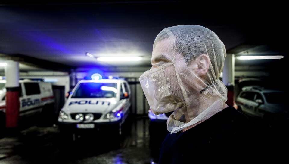 Regjeringen oversendte i september i år et lovforslag til Stortinget, der de foreslår at kriminalomsorgen blir gitt hjemmel til å bruke spytthette. Bildet er et illuatrasjonsfotoo av en spyttemaske.