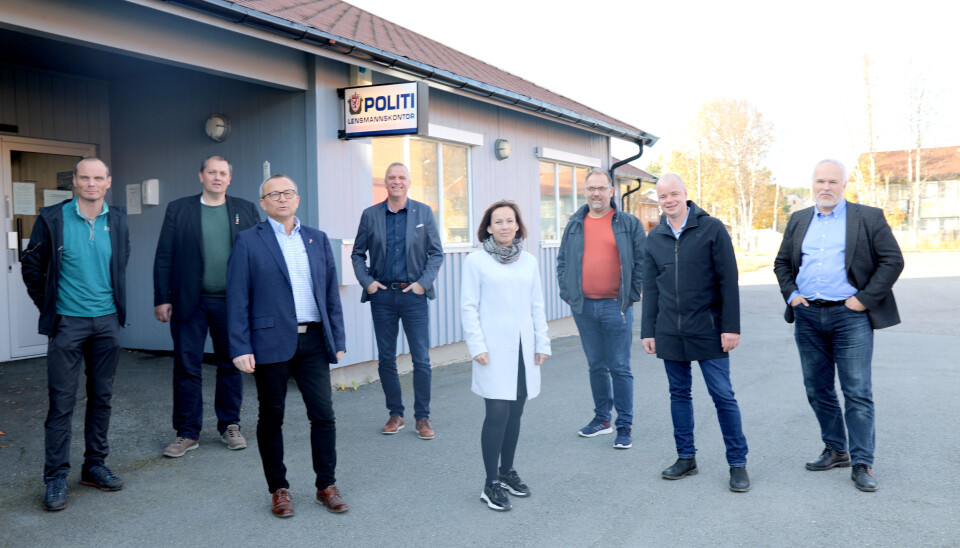 STØTTENDE: Politiforum møtte en rekke av ordførerne før møte med politimesteren. De deler lensmann Andreas Nilsens bekymringer.