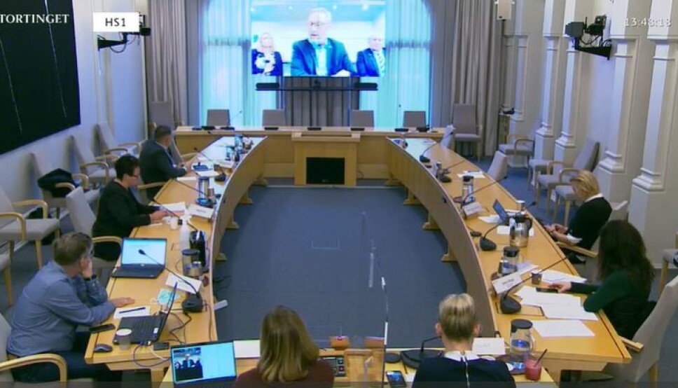 Medlemmene av Justiskomiteen i Stortinget fikk innspill fra en rekke høringsinnstanser i forbindelse med behandlingen av politimeldingen, som regjeringen la fram i juni. Medlemmene av Justiskomiteen i Stortinget fikk innspill fra en rekke høringsinnstanser i forbindelse med behandlingen av politimeldingen, som regjeringen la fram i juni.
