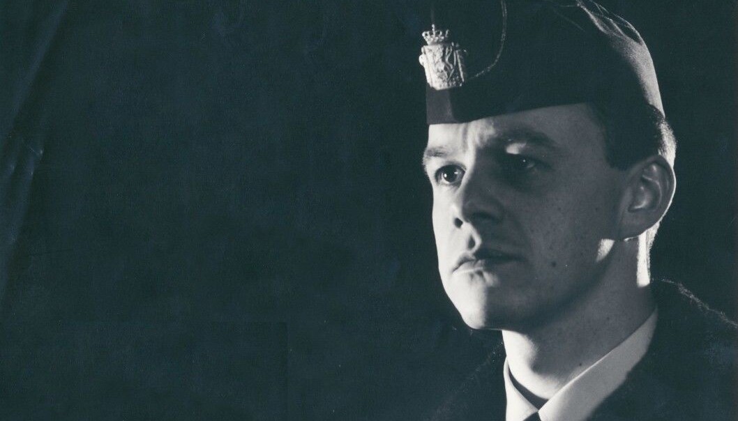 BIRGITTE TENGS-SAKEN: Stian Elle som politioverkonstabel i 1987. Bildet er tatt i forbindelse med at Elle var med i en NRK-dokumentar om politiet. BIRGITTE TENGS-SAKEN: Stian Elle som politioverkonstabel i 1987. Bildet er tatt i forbindelse med at Elle var med i en NRK-dokumentar om politiet.