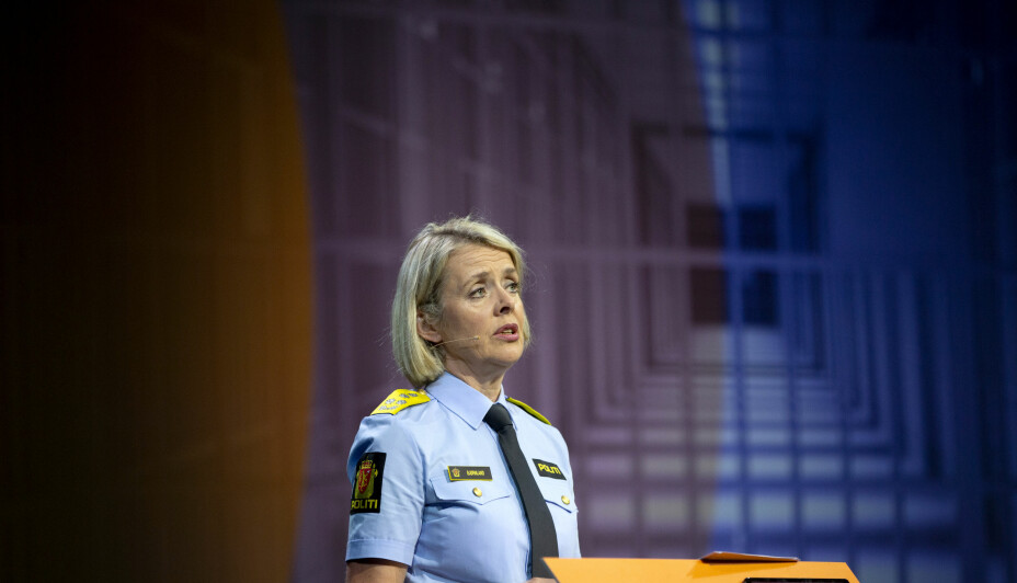 Politidirektør Benedicte Bjørnland forteller at forskerne aldri sa at «knulletorsdag» var avskaffet, før hun gikk ut i media i oktober.