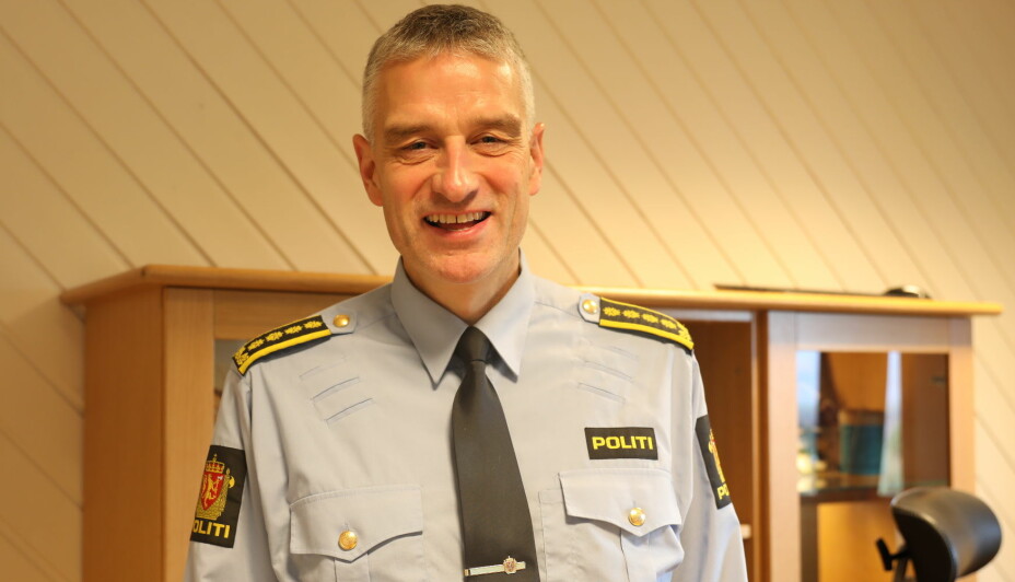 FORNØYD: - Jeg er glad for at vi har en politimester som har lyttet til de mange tilbakemeldinger som har kommet de siste dagene, både eksternt og internt, sier regionslensmann Andreas Nilsen i Midt-Troms lensmannsdistrikt.