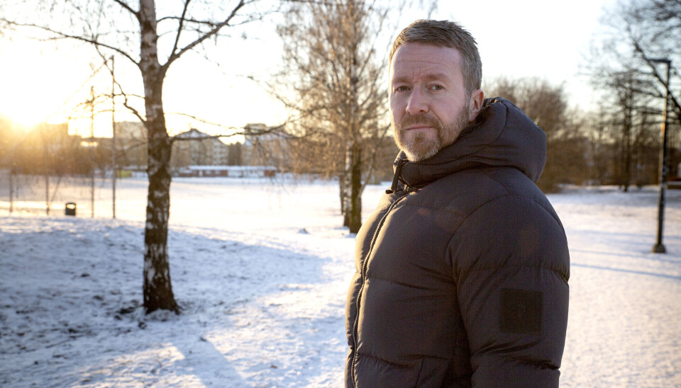 TREFFSIKKER: Steinar Vee Henriksen, tdligere politioverbetjent ved Politihøgskolen, mener studien hans om hva som skjer når politiet avfyrer pistolen, er midt i blinken for å bedre politiets operative trening. TREFFSIKKER: Steinar Vee Henriksen, tdligere politioverbetjent ved Politihøgskolen, mener studien hans om hva som skjer når politiet avfyrer pistolen, er midt i blinken for å bedre politiets operative trening.