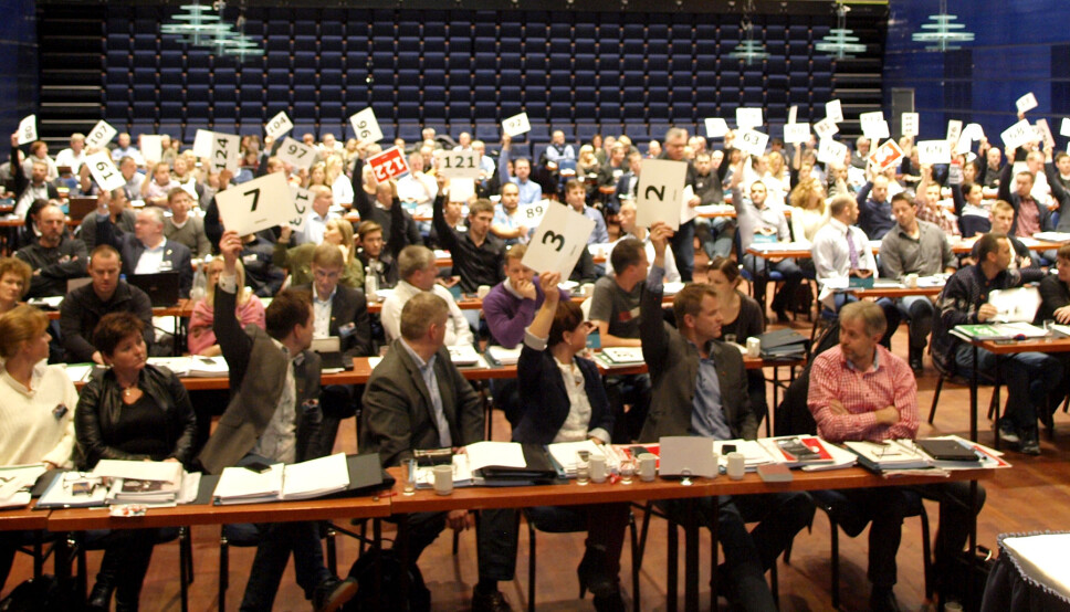 VENDEPUNKTET: Det er stille i salen når de 124 stemmeberettigete delegatene på Politiets Fellesforbunds landsmøte i 2012 stemmer over bevæpningsspørsmålet. Minutter senere er det klart: Nå skal PF jobbe for et generelt bevæpnet politi.