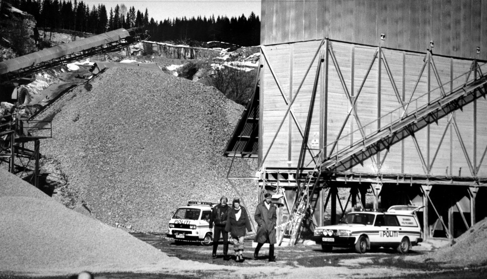 PUKKVERKET: Den 54 år gamle mannen sprengte både seg selv og varebilen han satt i, i luften. Lensmannsbetjent Roy Arne Steen døde av skadene etter eksplosjonen.