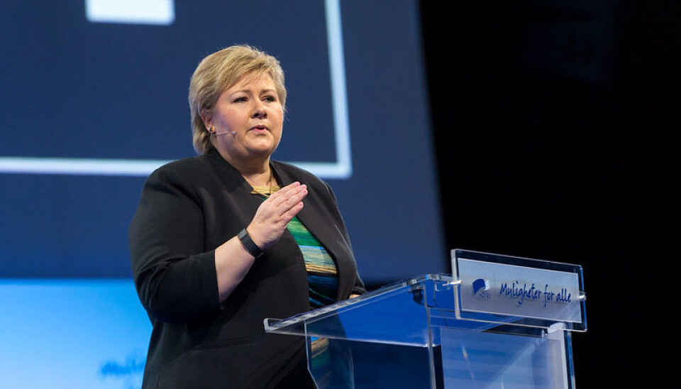 Erna Solberg og regjeringen vil gjøre det forbudt å delta i og rekruttere til kriminelle gjenger.