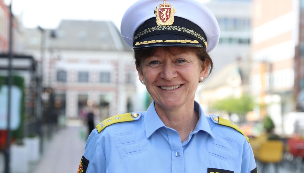 Kjerstin Askholt hadde første arbeidsdag som politimester i Agder i dag. Kjerstin Askholt hadde første arbeidsdag som politimester i Agder i dag.