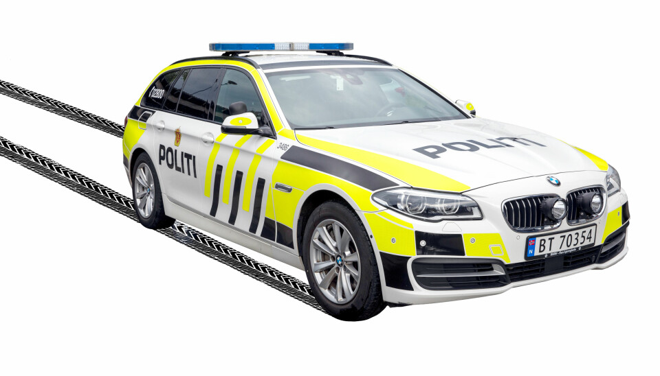 FULL STANS: BMW skulle levere 500 biler av typen 520/525 til politiet, men endte opp med under halvparten.