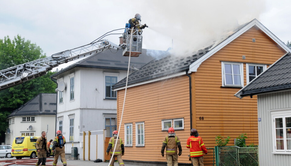 Huset tok fyr.