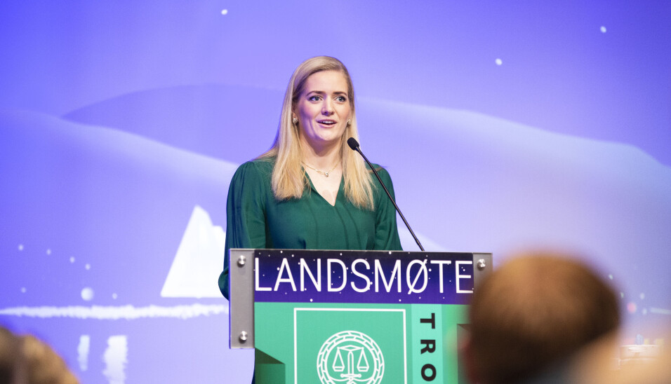 Justisminister Emilie Enger Mehl (Sp) holdt tale under Politiets Fellesforbunds landsmøte på Gardermoen.