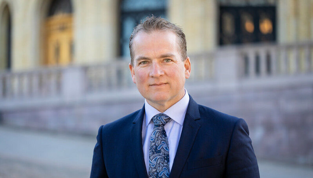 Høyre-politiker Sveinung Stensland er andre nestleder i justiskomiteen. Høyre-politiker Sveinung Stensland er andre nestleder i justiskomiteen.