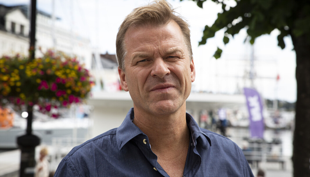 Sigve Bolstad, leder i Politiets Fellesforbund, mener at det at politidistriktene har brukt pengene for de 400 koronastillingene på ulike måter, viser at det er stramme budsjetter ute i politidistriktene. Sigve Bolstad, leder i Politiets Fellesforbund, mener at det at politidistriktene har brukt pengene for de 400 koronastillingene på ulike måter, viser at det er stramme budsjetter ute i politidistriktene.