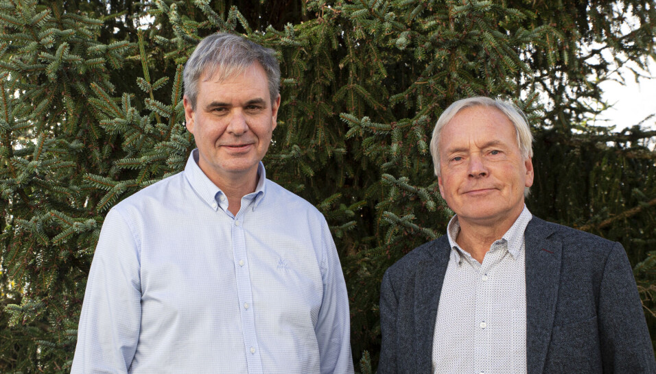 LYDHØR: Sjefsforsker Idar Dyrdal (til høyre) ved Forsvarets Forskningsinstitutt (FFI) var lutter øre da Allan Lochert i 2017 kontaktet ham med ideen om skuddeteksjonssystemet.