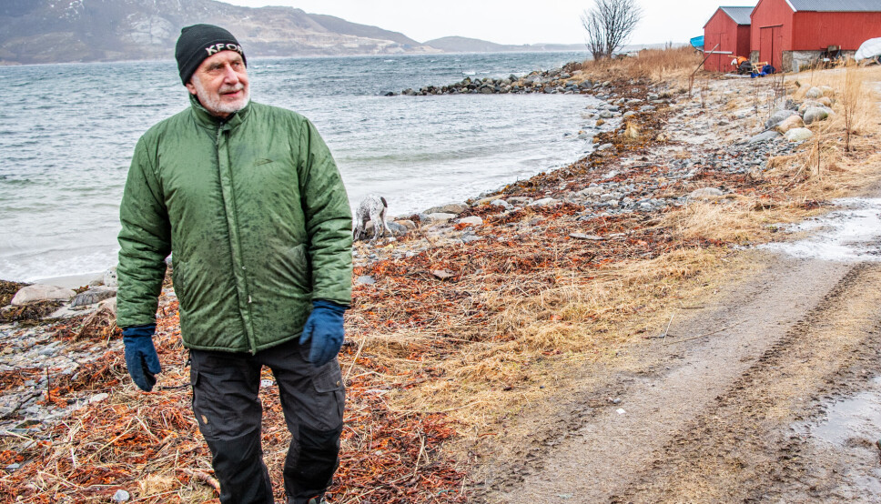 Etterretningsmannen Ola Kaldager mener å ut lister over polititjenestepersoner ikke burde være mulig. Bildet er tatt på Sandhornøy, hvor han i dag er varaordfører.