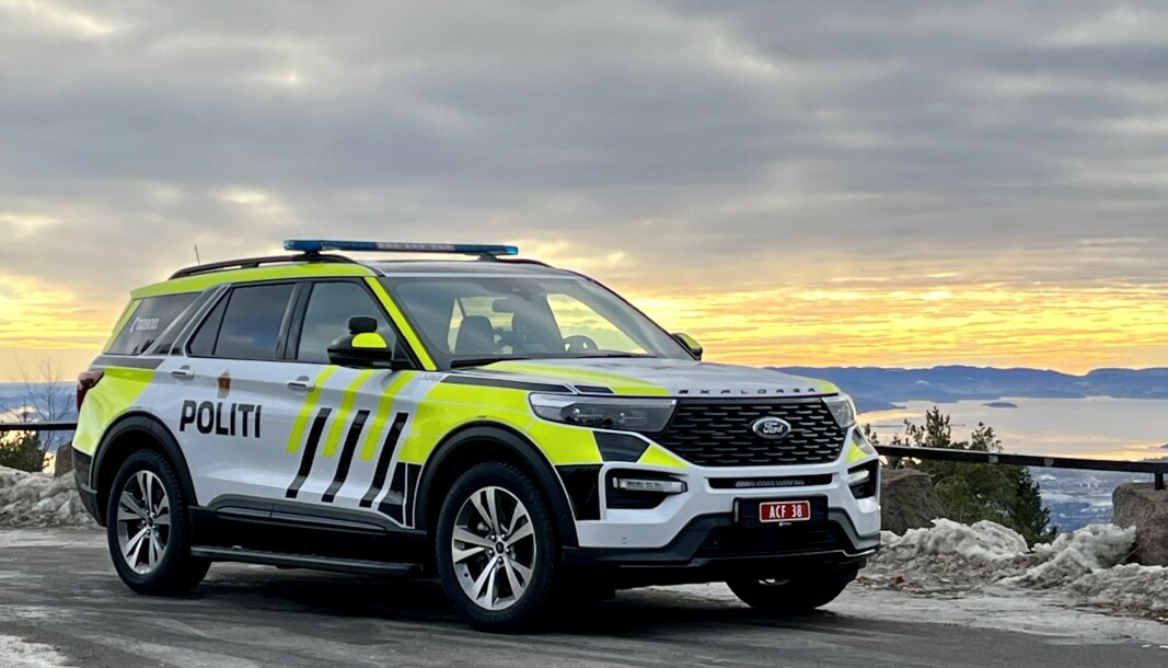 Ford Explorer hybrid er polities første hybride ressurskjøretøy, og skal i hovedsak brukes av UEH.