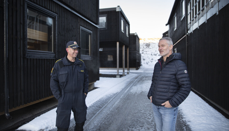 Politioverbetjent Espen Halvorsen, Beredskapstroppens ansvarlige for uttak og grunnutdanning, og politioverbetjent Pål Erling Lundbekk, utdanningsleder for operative spesialutdanninger på PHS.