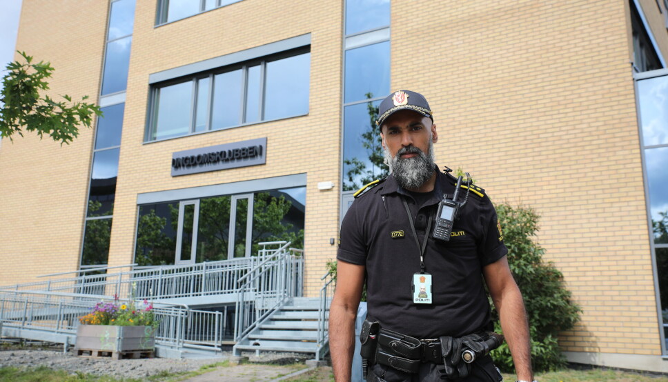 EN BALANSEGANG: Masood Fazal forteller at balansegangen mellom å bygge tillit og håndheve loven til tider kan være krevende.